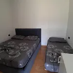 ホテル De Liege Velipojë