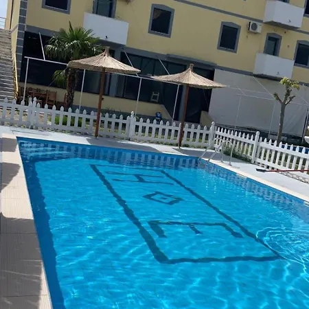 De Liege Hotel Velipojë