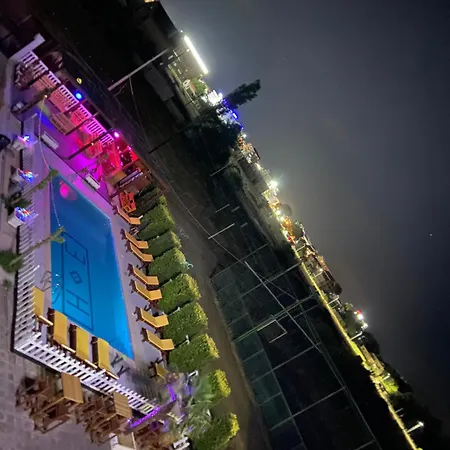 De Liege Hotel Velipojë